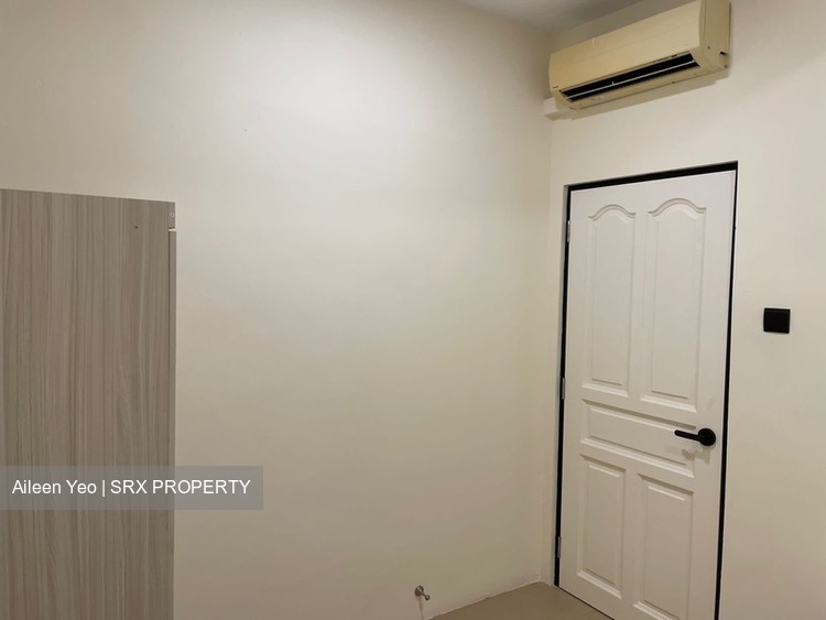 Heeton Park (D26), Terrace #376031851